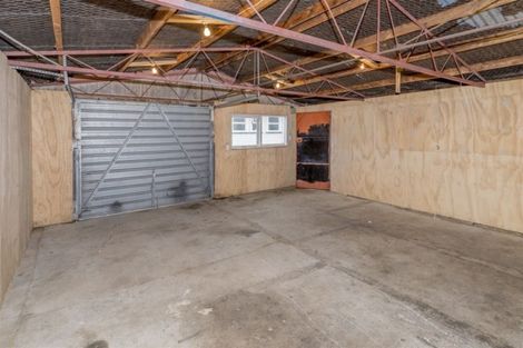 Photo of property in 20 Featherston Street, Levin, 5510