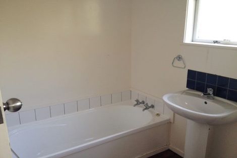 Photo of property in 1/44 Lysander Crescent, Beach Haven, Auckland, 0626