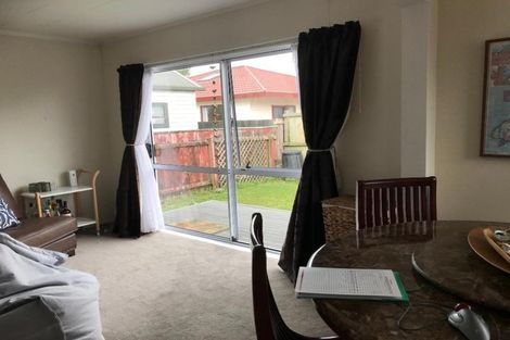 Photo of property in 2/63 Trafalgar Street, Waterloo, Lower Hutt, 5011