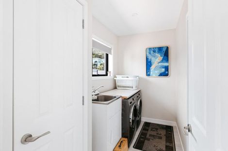 Photo of property in 26 Harbour View Road, Omokoroa, 3114