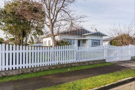 Photo of property in 30 Hannan Street, Levin, 5510