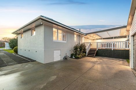 Photo of property in 83 Hutchinsons Road, Bucklands Beach, Auckland, 2014