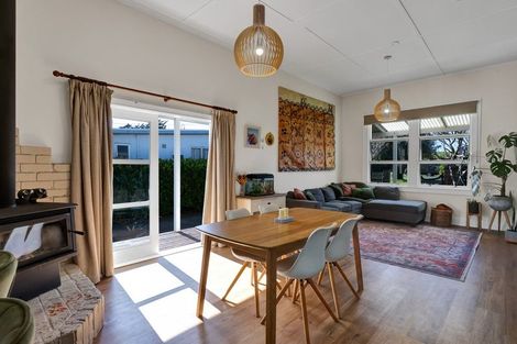 Photo of property in 2 Ohawe Terrace, Ohawe, Hawera, 4671