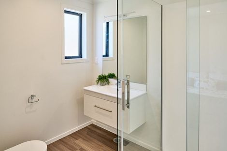 Photo of property in 18 Holystone Road, Whitby, Porirua, 5024