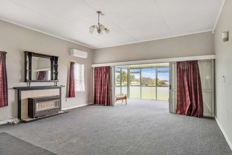 Photo of property in 3 Wharf Street, Castlecliff, Whanganui, 4501