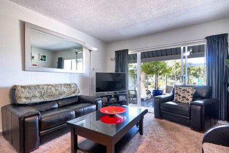 Photo of property in 235 Marine Parade, Napier South, Napier, 4110