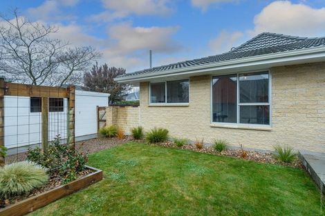 Photo of property in 16b Broadfell Avenue, Avonhead, Christchurch, 8042