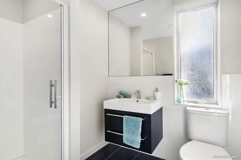Photo of property in 11/2u Stone Street, Miramar, Wellington, 6022
