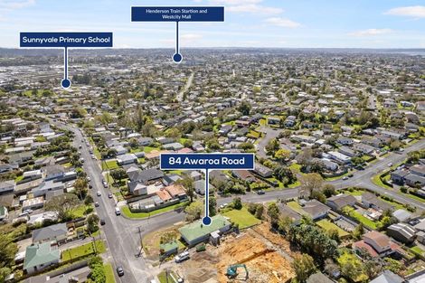 Photo of property in 84 Awaroa Road, Sunnyvale, Auckland, 0612