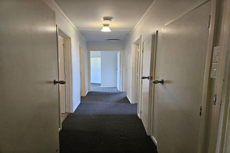 Photo of property in 33 Leaver Place, Weymouth, Auckland, 2103