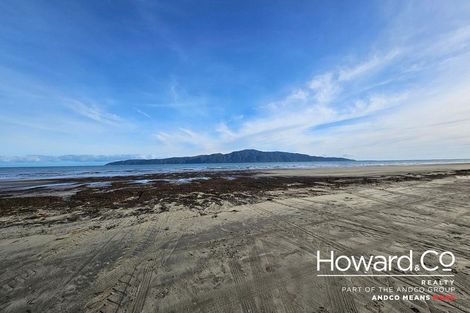 Photo of property in 89 Golf Road, Paraparaumu Beach, Paraparaumu, 5032