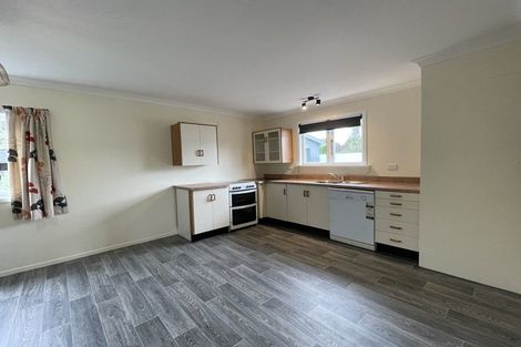 Photo of property in 8a Shanly Street, Waipawa, 4210