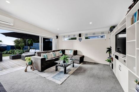 Photo of property in 14 Culzean Grove, Bell Block, New Plymouth, 4312