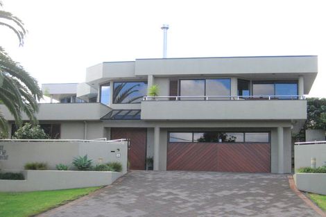 Photo of property in 2a Lynton Road, Bucklands Beach, Auckland, 2012