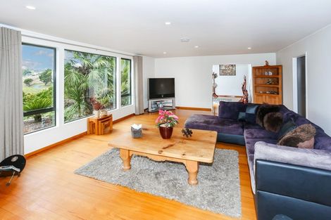 Photo of property in 325 Flat Bush School Road, Flat Bush, Auckland, 2019