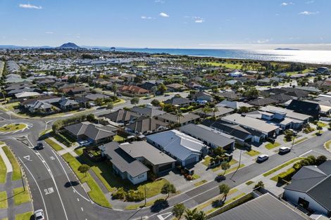 Photo of property in 3 Makura Drive, Papamoa Beach, Papamoa, 3118