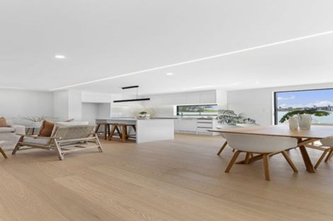 Photo of property in 3/165 Wellington Street, Howick, Auckland, 2014