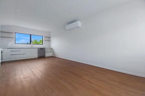 Photo of property in 57c Pleasant Road, Glen Eden, Auckland, 0602