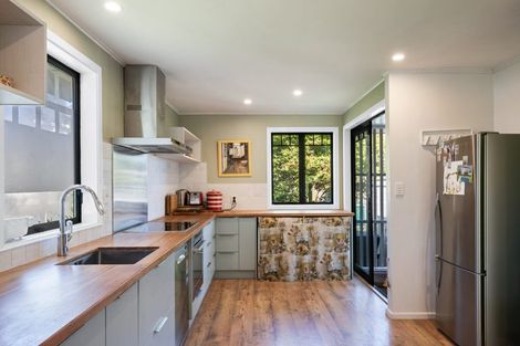 Photo of property in 4 Tarawa Street, Paekakariki, 5034