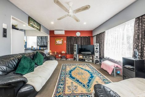 Photo of property in 2/2a Hutt Road, Manurewa, Auckland, 2102