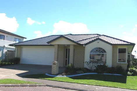 Photo of property in 27 Riverstone Road, Te Atatu Peninsula, Auckland, 0610