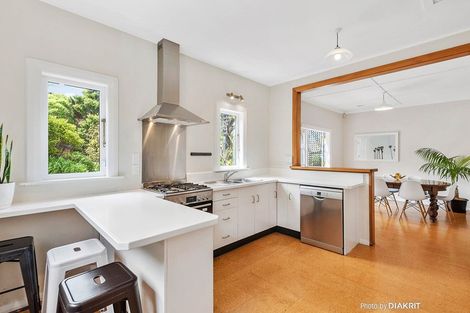 Photo of property in 22 Pembroke Road, Northland, Wellington, 6012