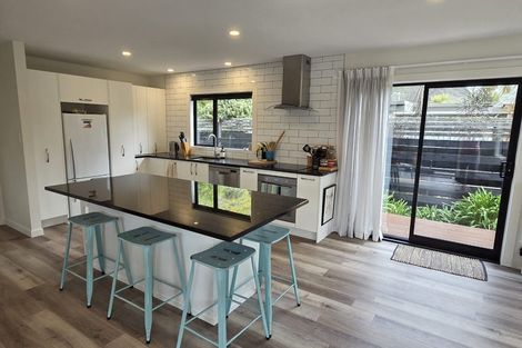 Photo of property in 36 Heberden Avenue, Sumner, Christchurch, 8081