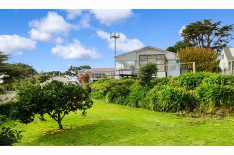 Photo of property in 69 Garfield Road, Helensville, 0800