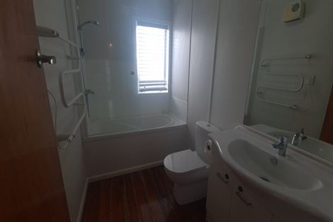 Photo of property in 16 Huia Avenue, Forest Lake, Hamilton, 3200