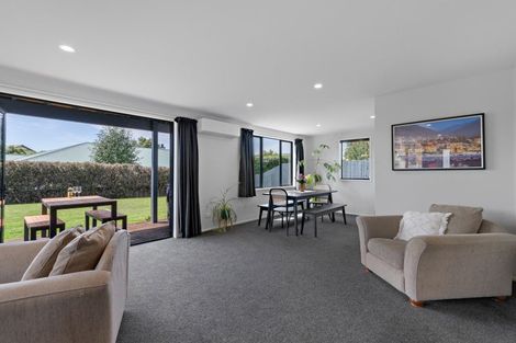 Photo of property in 77 Meadowstone Drive, Wanaka, 9305