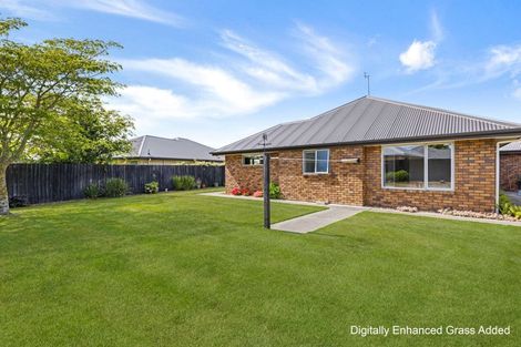 Photo of property in 7 Goldie Place, Rolleston, 7614