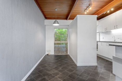 Photo of property in 4/43 Fendalton Road, Fendalton, Christchurch, 8014