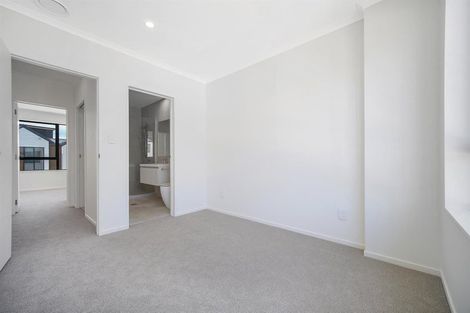 Photo of property in 52 Waipuhinui Way, Wiri, Auckland, 2104