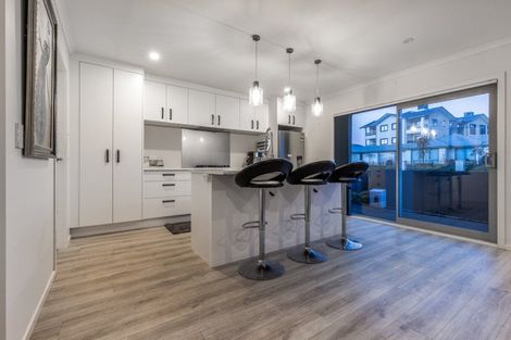 Photo of property in 34 Bluff Road, Kenepuru, Porirua, 5022