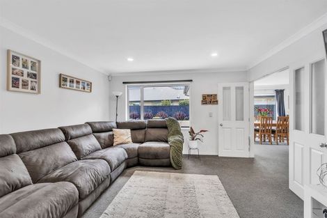 Photo of property in 11 Goldie Place, Rolleston, 7614