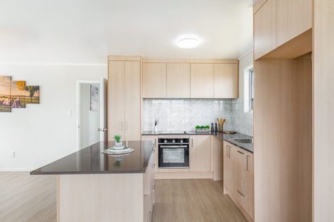 Photo of property in 13 Cherry Tree Place, Massey, Auckland, 0614