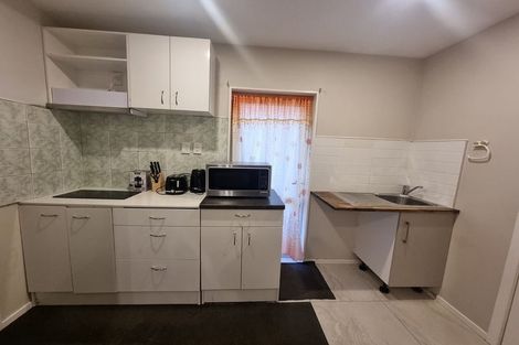 Photo of property in 16 Leith Court, Papatoetoe, Auckland, 2104