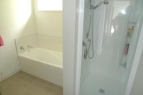 Photo of property in 25 Tamworth Crescent, Newlands, Wellington, 6037