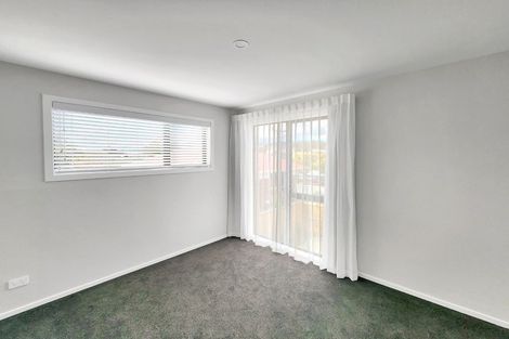 Photo of property in 5 Bathurst Street, Silverstream, Upper Hutt, 5019