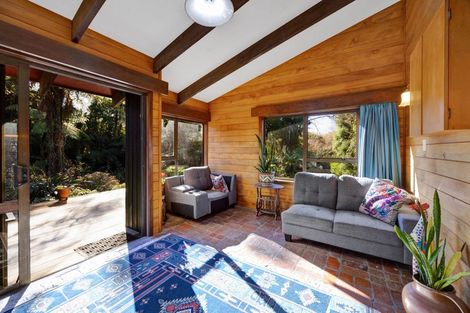 Photo of property in 66 Kent Terrace, Midhirst, Stratford, 4394