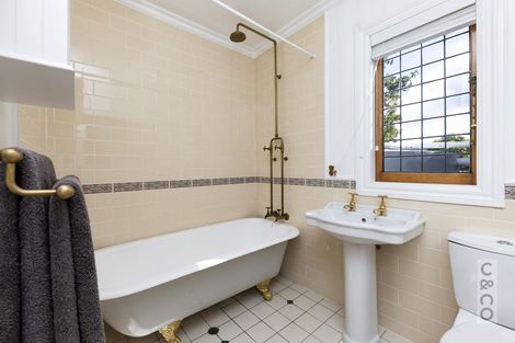 Photo of property in 23 Queen Street, Riverhead, 0820