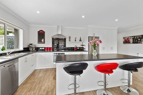 Photo of property in 20 Leadline Place, Whitby, Porirua, 5024