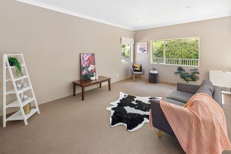 Photo of property in 6 Chippenham Grove, Churton Park, Wellington, 6037