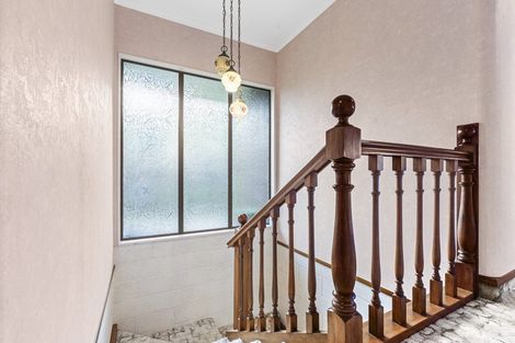 Photo of property in 11 Kellyville Heights, Merrilands, New Plymouth, 4312