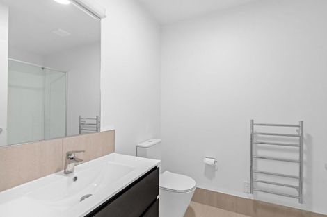 Photo of property in 15/11 Carlos Drive, Flat Bush, Auckland, 2016