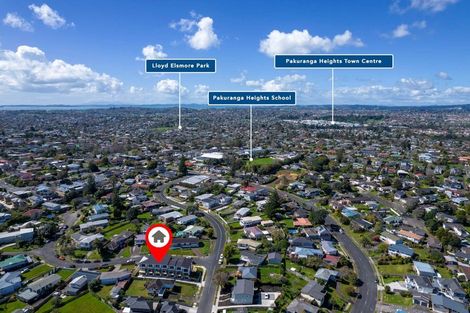 Photo of property in 27 Carole Crescent, Pakuranga, Auckland, 2010