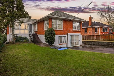 Photo of property in 41 Royal Road, Massey, Auckland, 0614