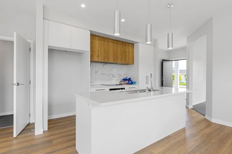 Photo of property in 20 Aubrey Crescent, Rainbow Point, Taupo, 3330