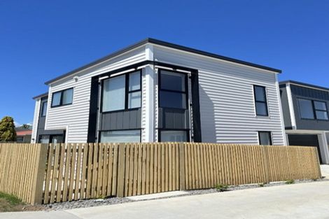 Photo of property in 130 Forrest Hill Road, Forrest Hill, Auckland, 0620