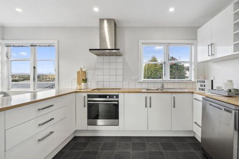 Photo of property in 163 Broderick Road, Johnsonville, Wellington, 6037